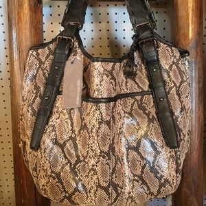 Queen Latifa, Queen Collection Shoulder Bag